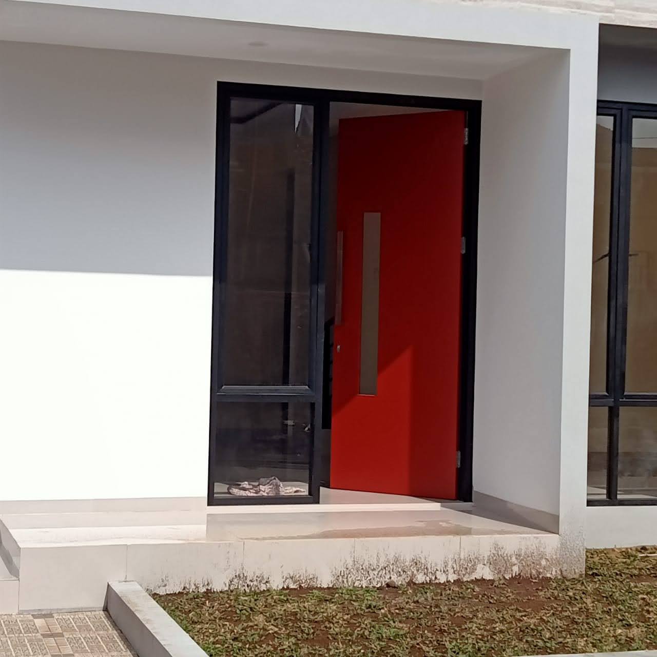 Finishing Dinding & Cat - Pengecatan interior dengan cat premium washability tinggi