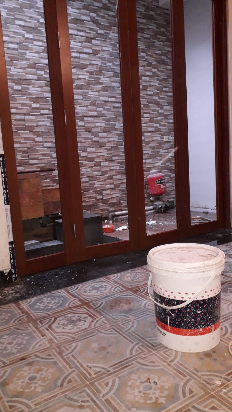 Finishing Kitchen & Pantry #4 - Detail pengerjaan meja dapur dan instalasi sink/plumbing