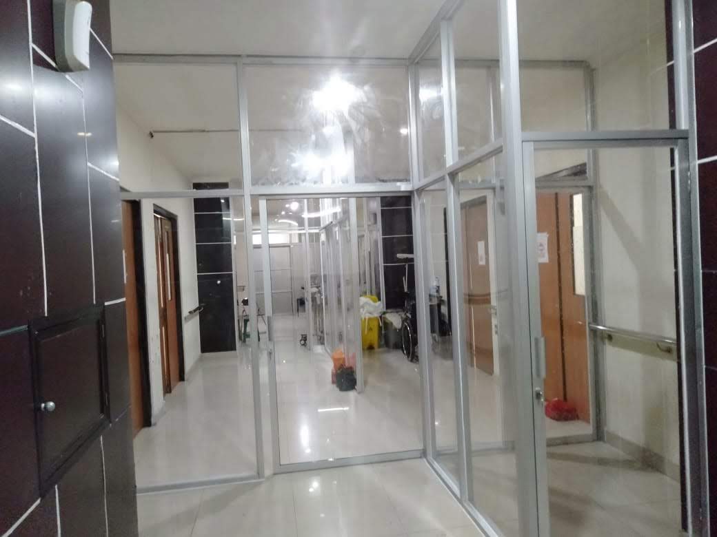 Instalasi Dinding & Partition #5 - Pemasangan partisi ruangan dan wall panel aksen kayu