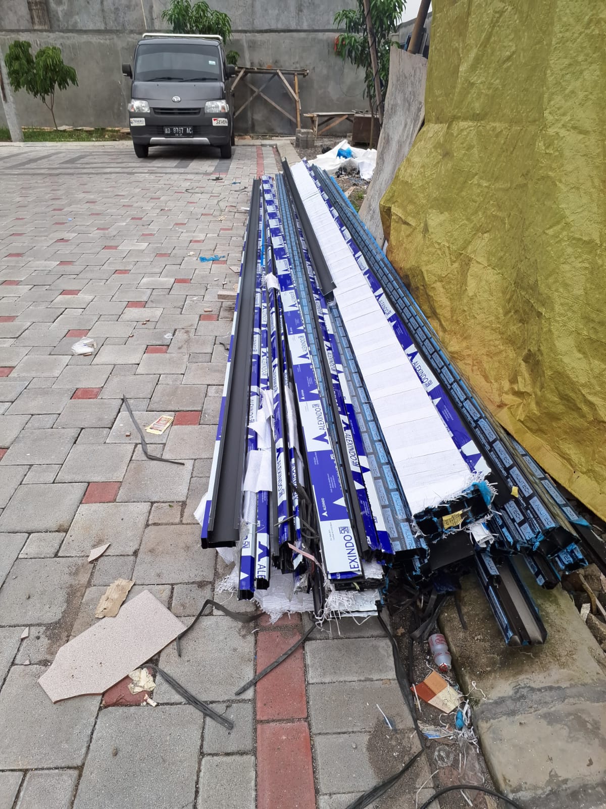 Pekerjaan Kelistrikan & Lampu #5 - Instalasi panel kelistrikan dan fiting lampu arsitektural